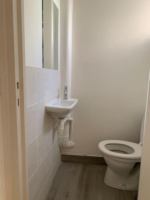 Aubenas : Beau Studio, Proche Du Chateau מראה חיצוני תמונה